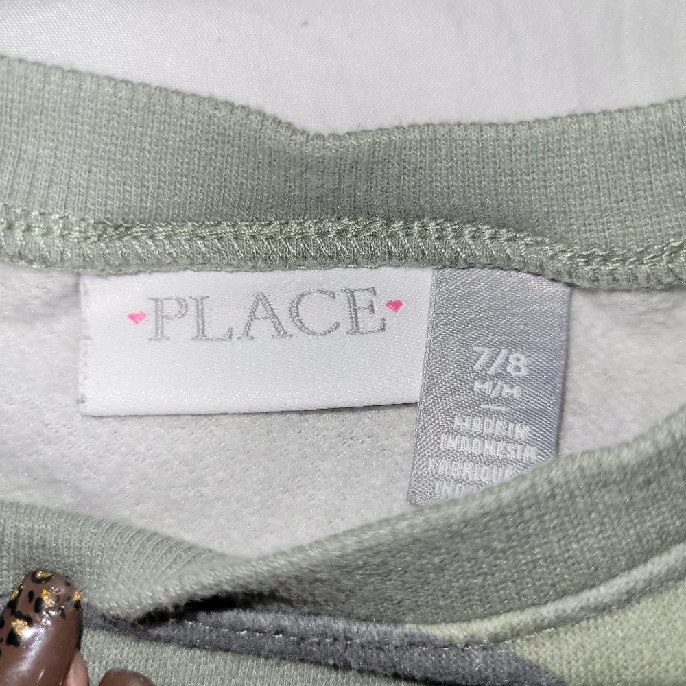 The Children’s Place Size M 7/8 Active Flip Sequin Butterfly Camo Sweatshirt